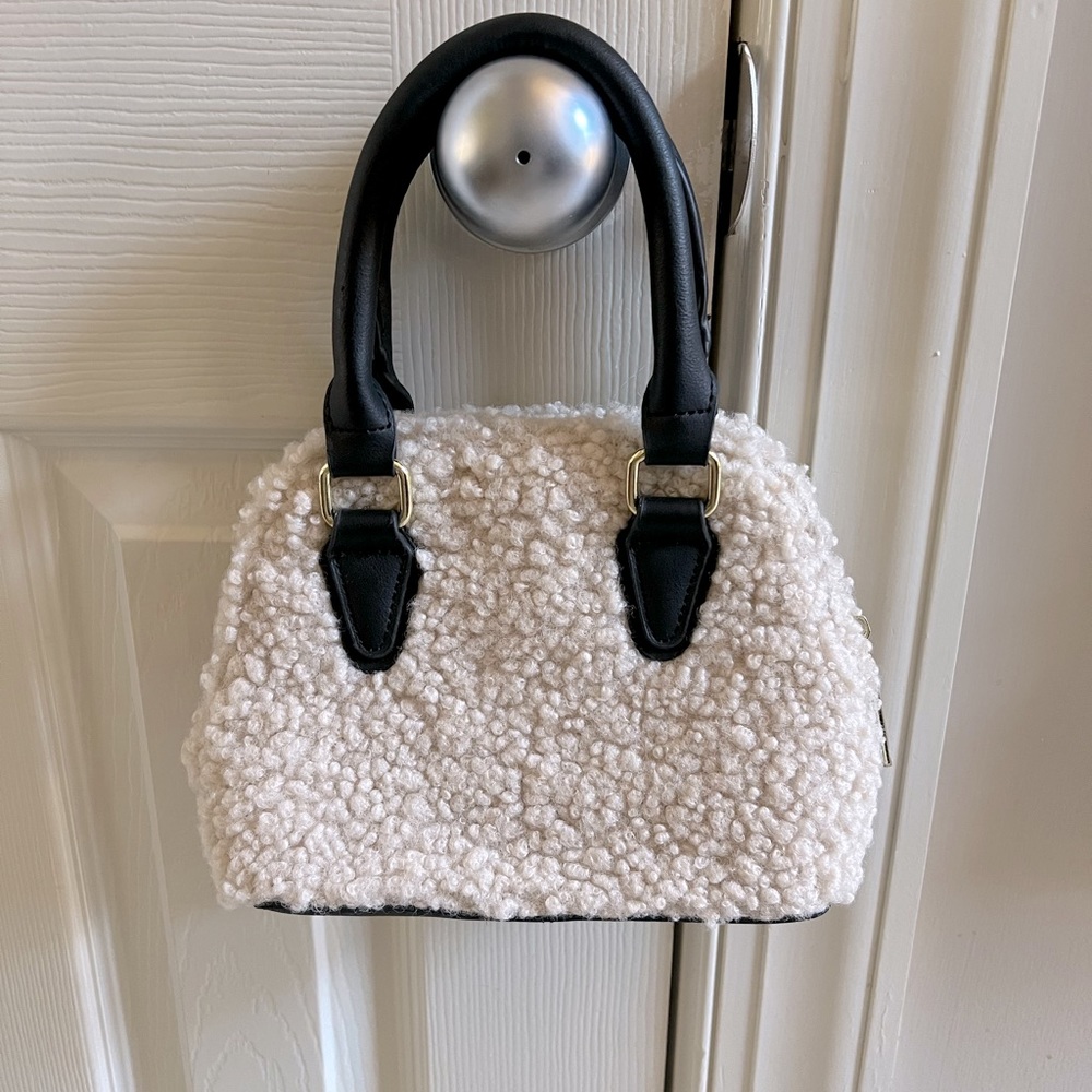 Steve Madden Sherpa mini bag with crossbody strap EUC